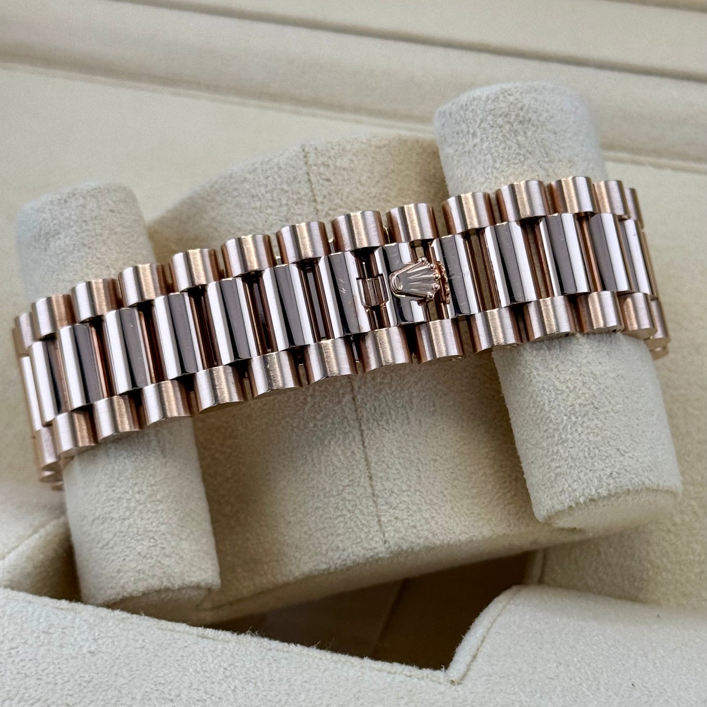 Rolex Day Date 40 Rose Gold Chocolate Roman. 2023 Full Set