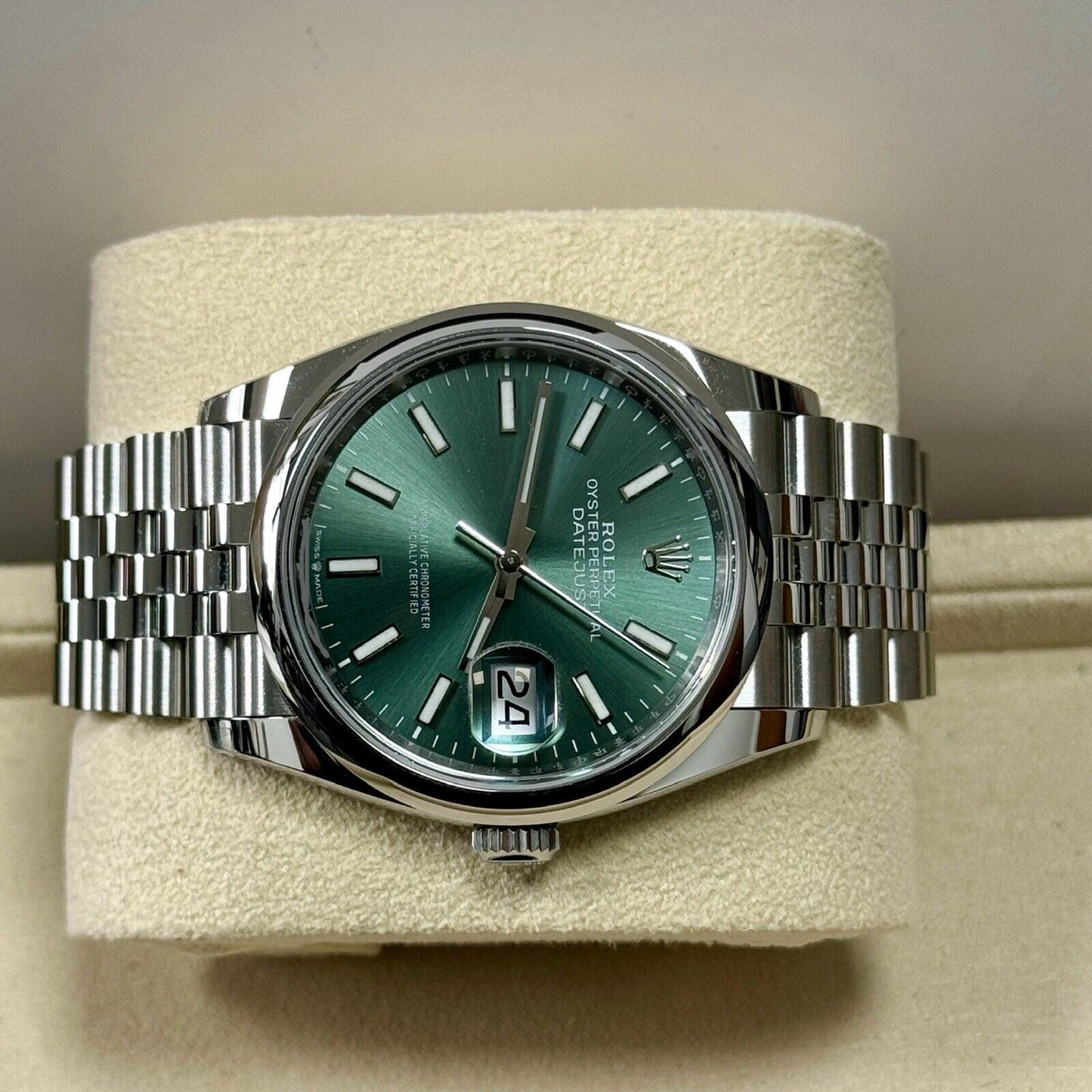 Rolex Datejust 36 Mint Green 126200. Smooth Bezel. 2023 Full Set Box & Papers
