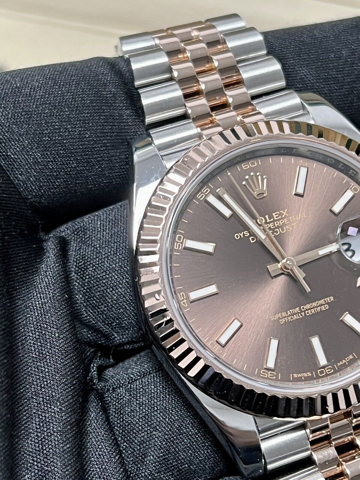 Rolex Datejust 41 126331 Chocolate Steel & Rose Gold Jubilee 2016 Box Papers
