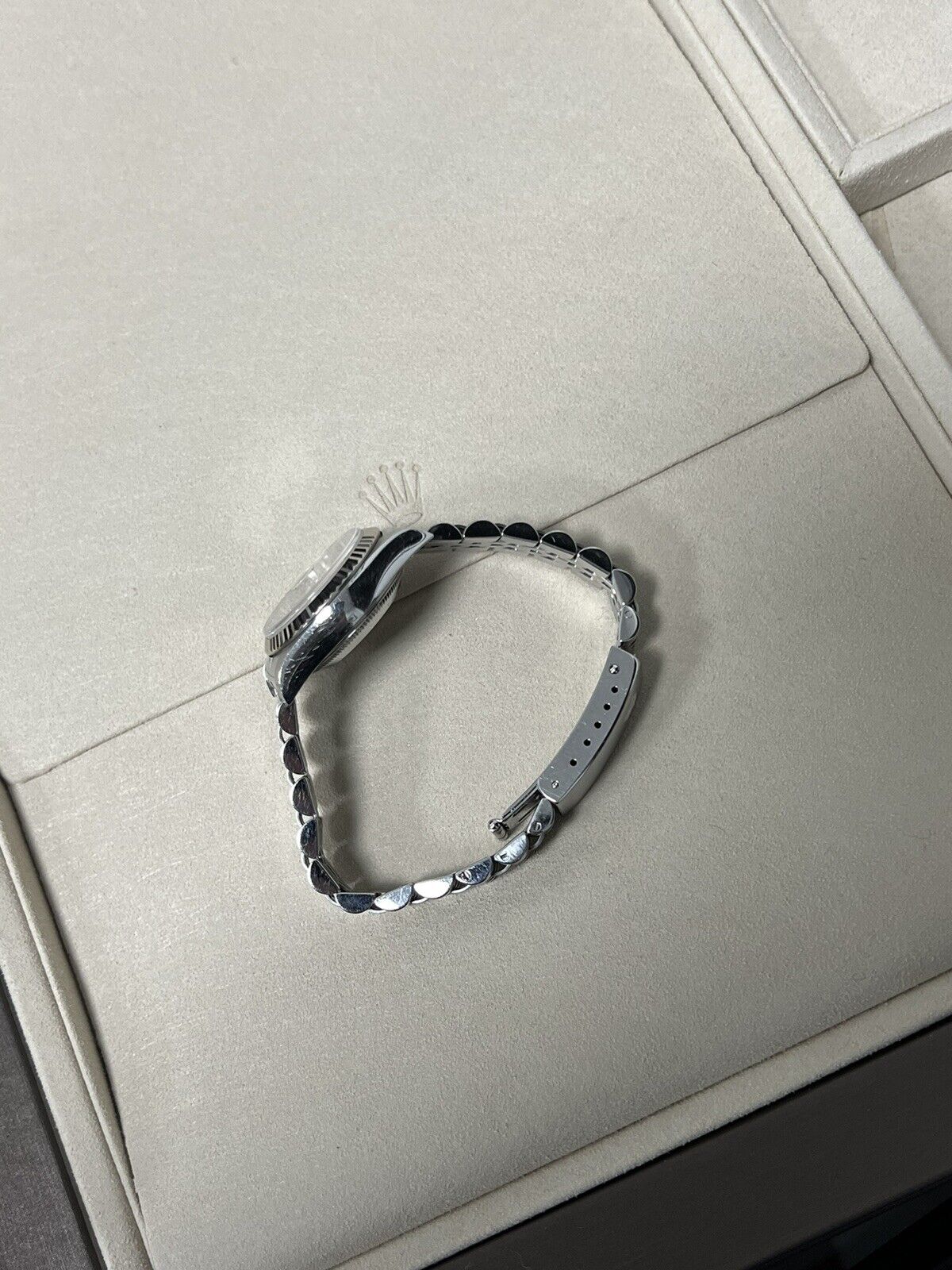 Rolex Ladies Datejust 79174 Watch. Steel / White Gold Bezel 26mm, Box Papers