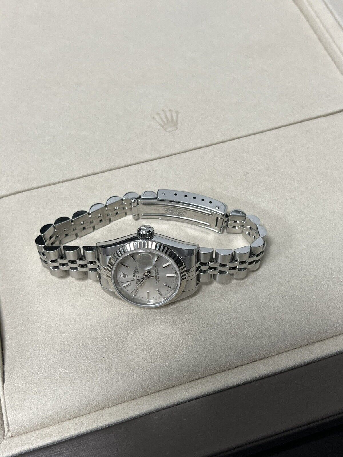 Rolex Ladies Datejust 79174 Watch. Steel / White Gold Bezel 26mm, Box Papers