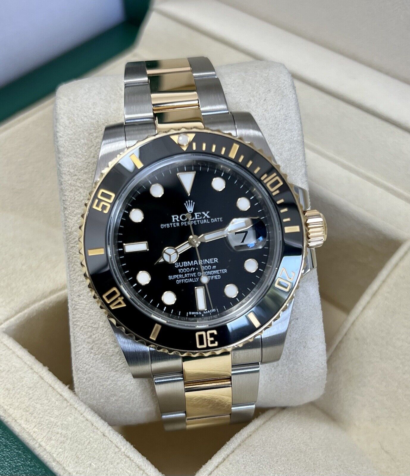 Rolex Submariner 116613LN Black Kit Gold. 40mm Box & Papers 2015. Immaculate