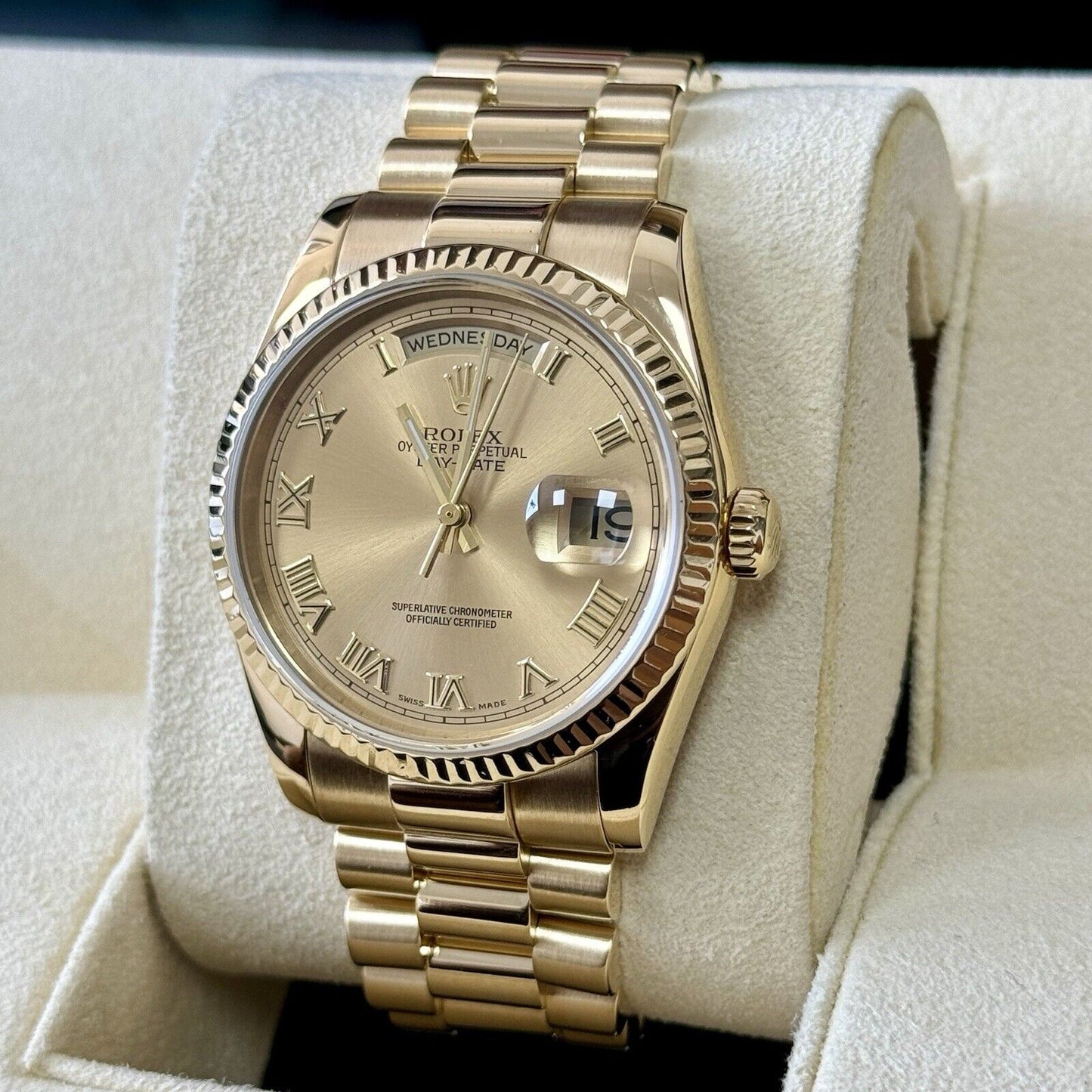 Rolex Day Date 118238 36mm 18ct Yellow Gold. 2002 Roman Champagne Box + Papers