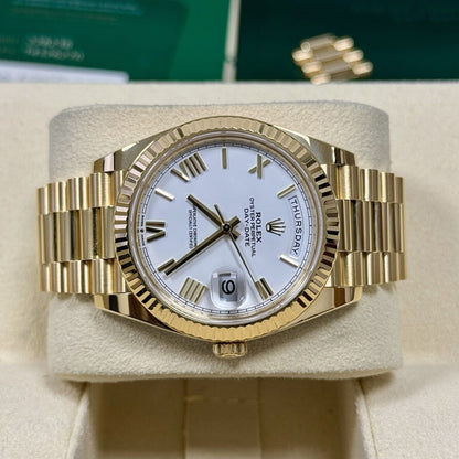 Rolex Day-Date 40 Men’s Watch 40mm. 228238. White Roman Dial. 2021 Full Set