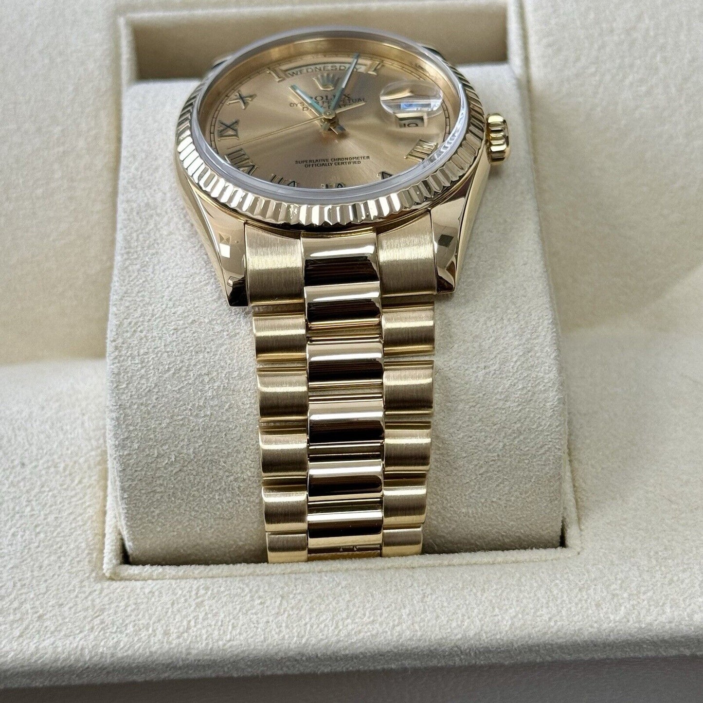 Rolex Day Date 118238 36mm 18ct Yellow Gold. 2002 Roman Champagne Box + Papers