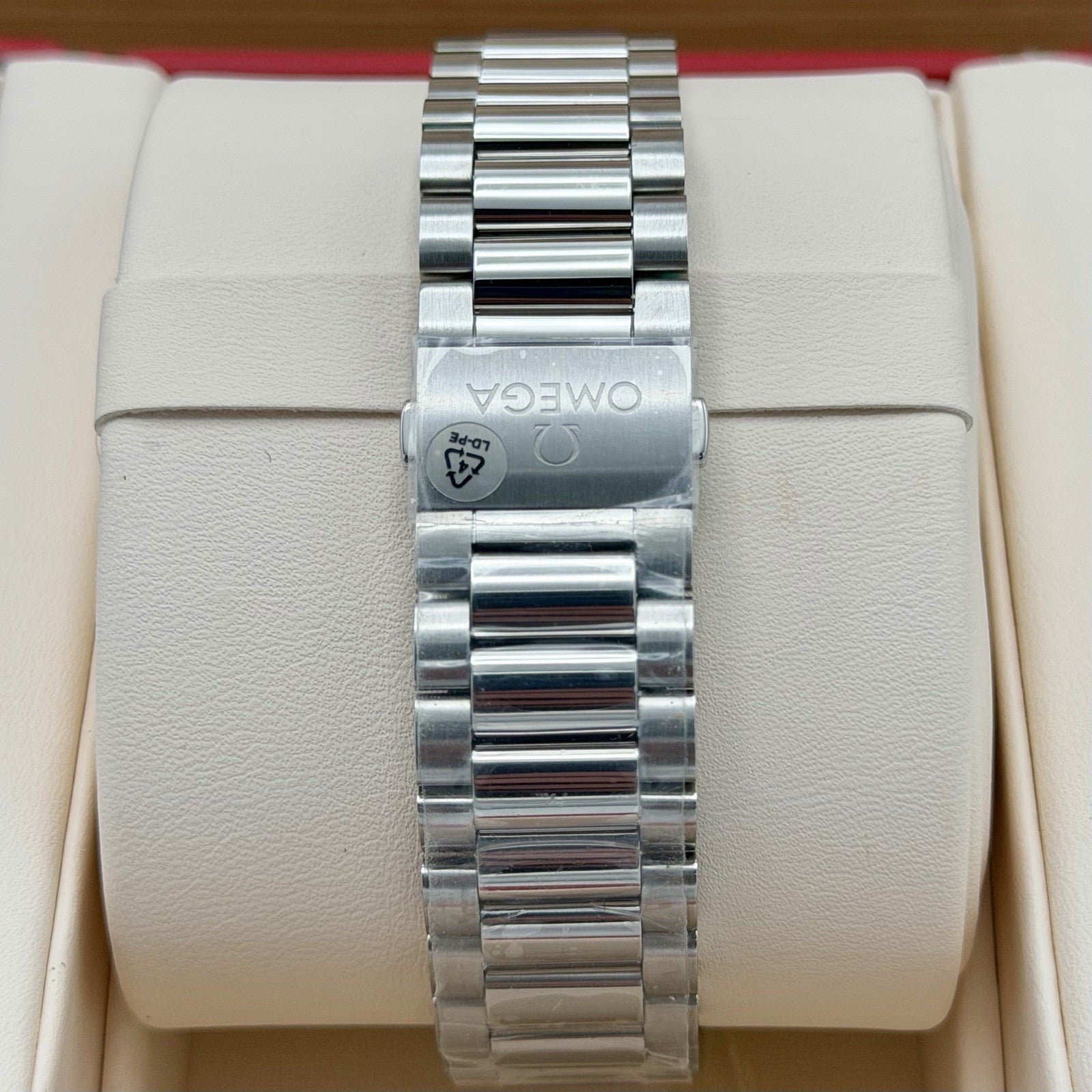 47142504