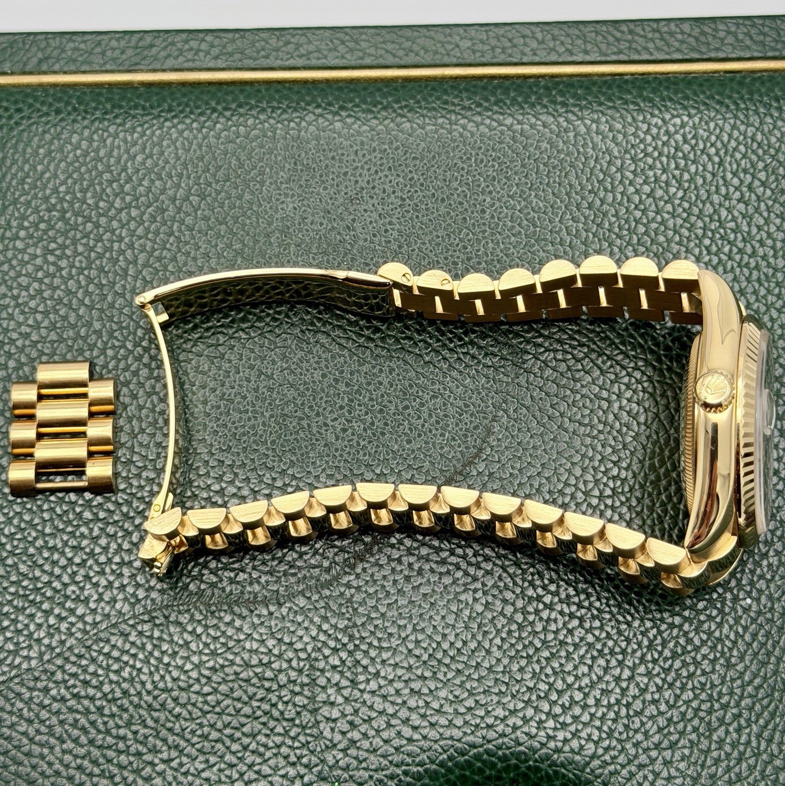 47177077
