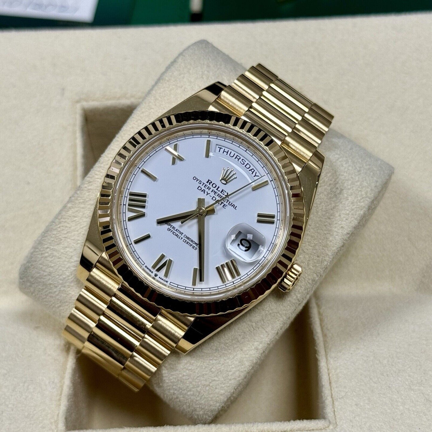 Rolex Day-Date 40 Men’s Watch 40mm. 228238. White Roman Dial. 2021 Full Set