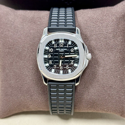 Patek Philippe Aquanaut Ladies 28mm Quartz Watch. Reference 4960. Very Rare