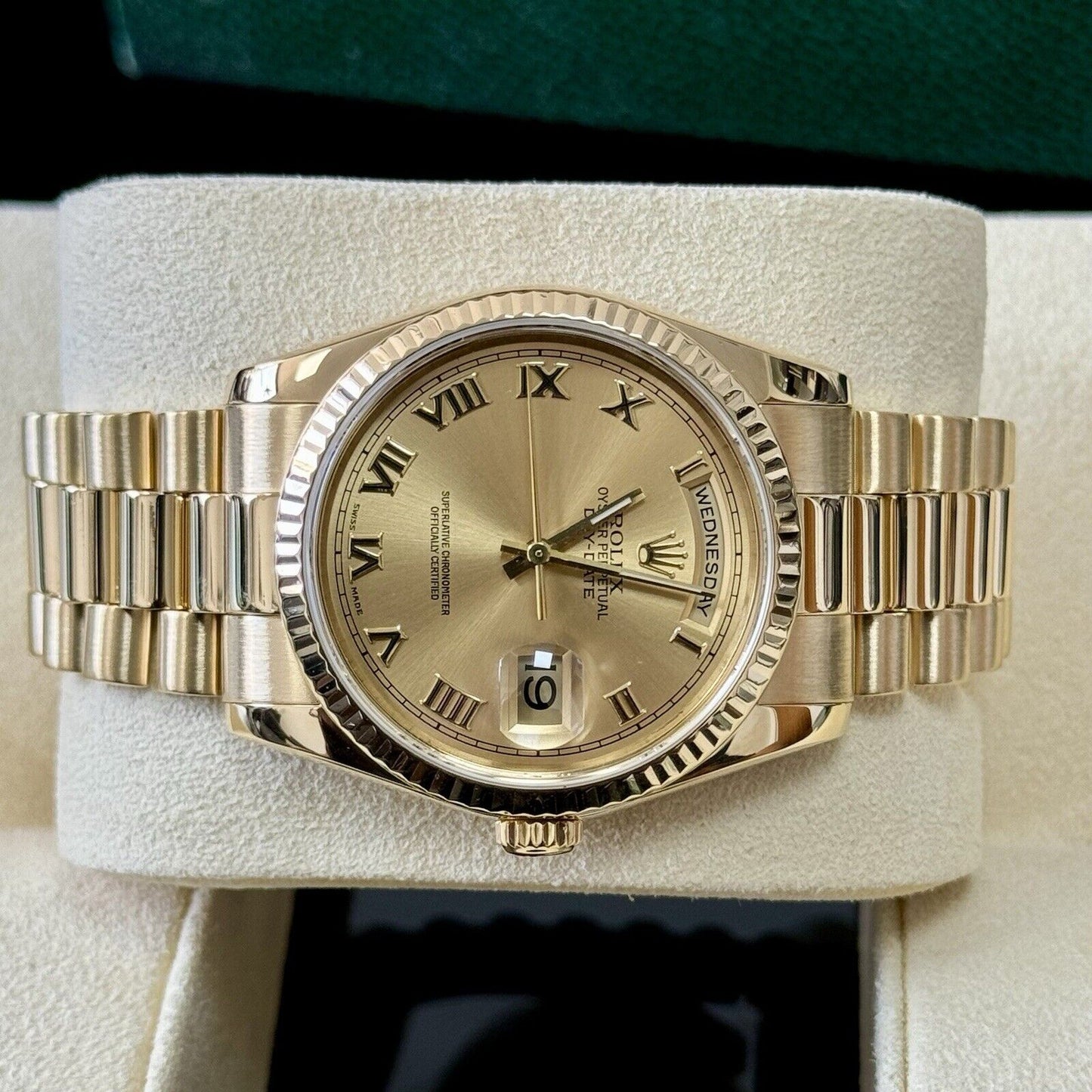 Rolex Day Date 118238 36mm 18ct Yellow Gold. 2002 Roman Champagne Box + Papers