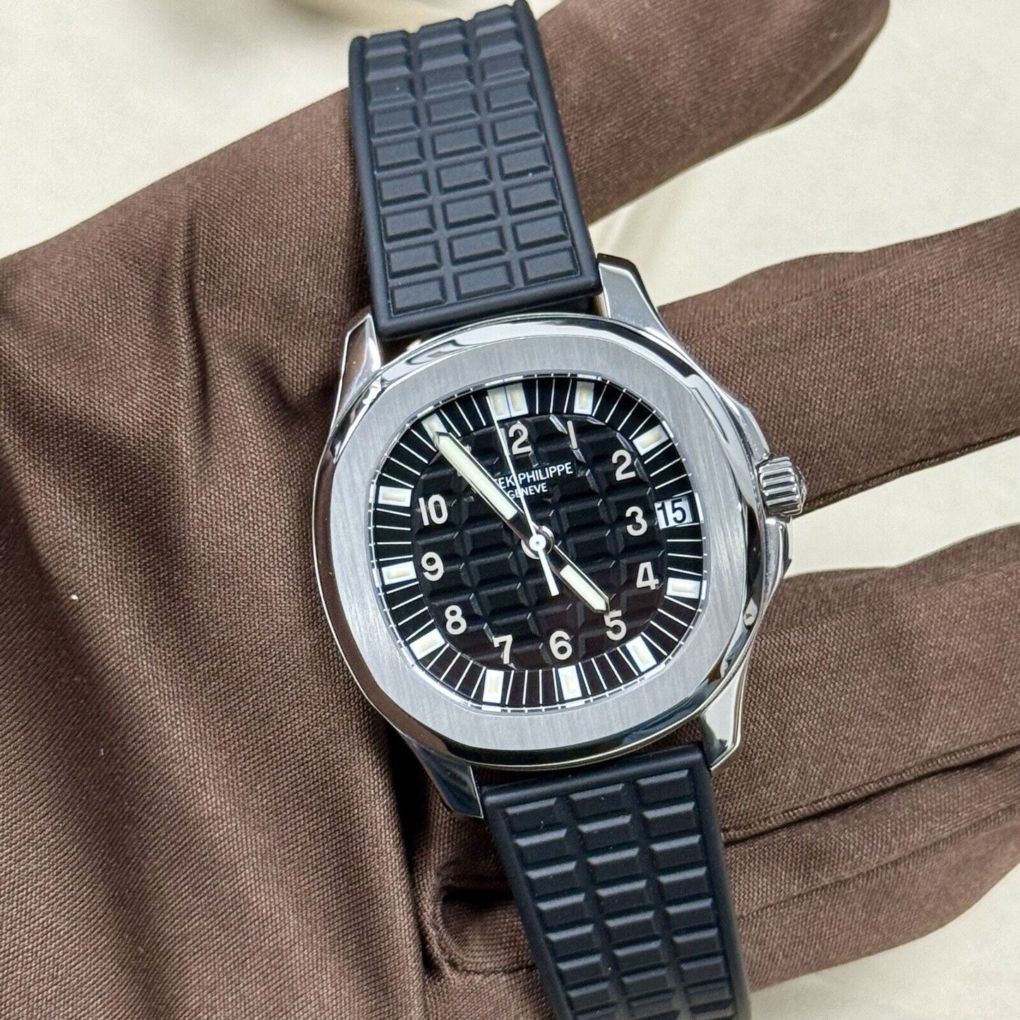 Patek Philippe Aquanaut 5065/1A 38mm. 2024 Patek Service. Immaculate Rare Watch