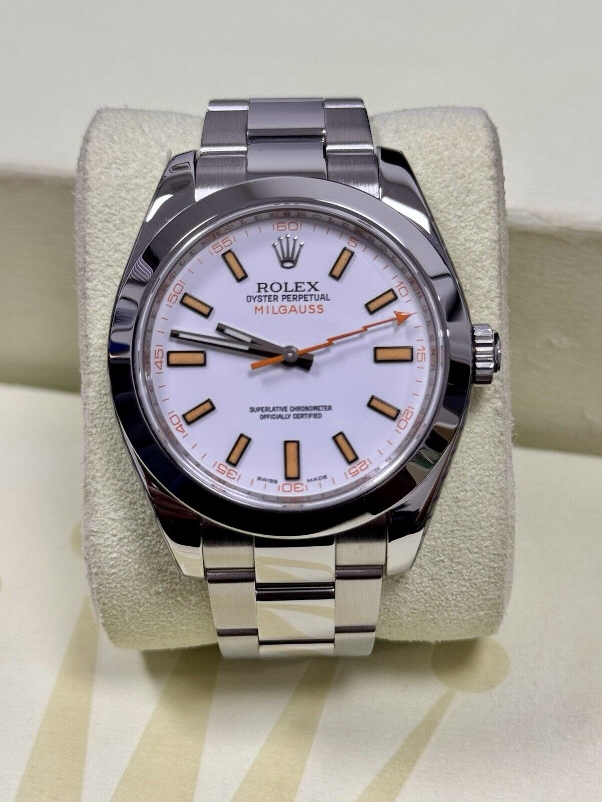 Rolex Milgauss White Dial 116400. 2008 Full Set. Rolex Service 2024 Stickers