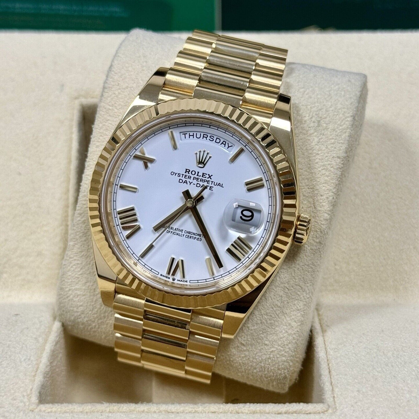 Rolex Day-Date 40 Men’s Watch 40mm. 228238. White Roman Dial. 2021 Full Set