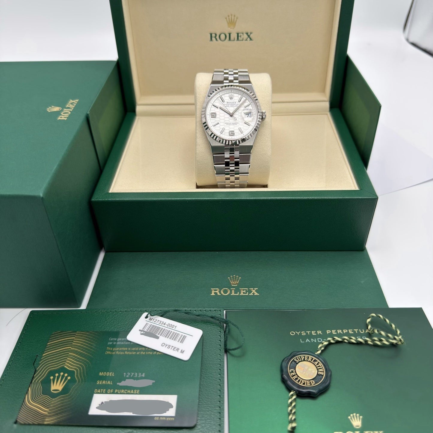 47732000