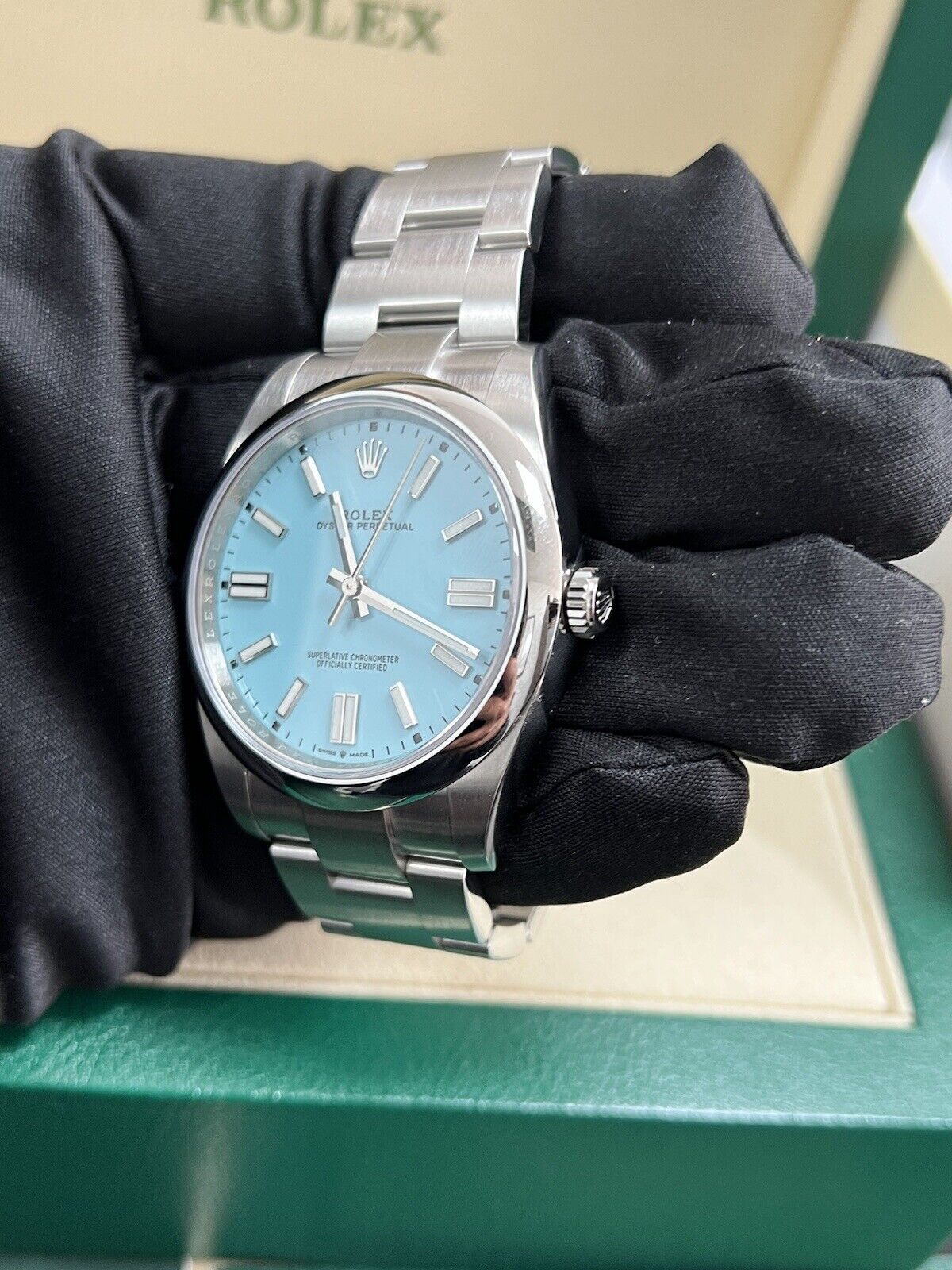 Oyster perpetual discount 41 tiffany blue