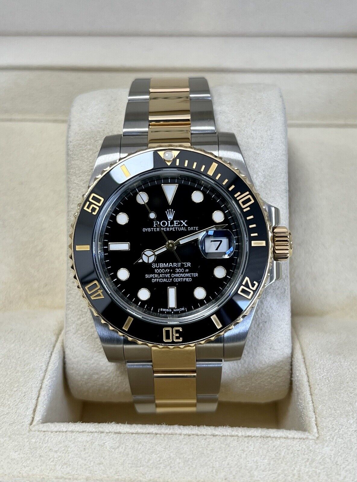 Rolex Submariner 116613LN Black Kit Gold. 40mm Box & Papers 2015. Immaculate