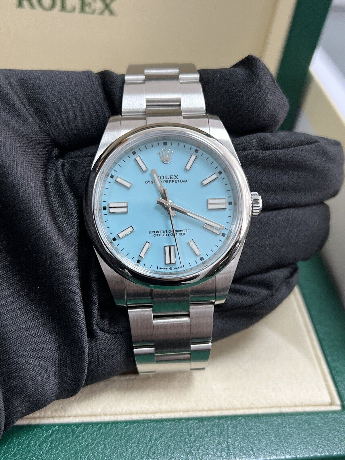 Rolex discount 124300 turquoise