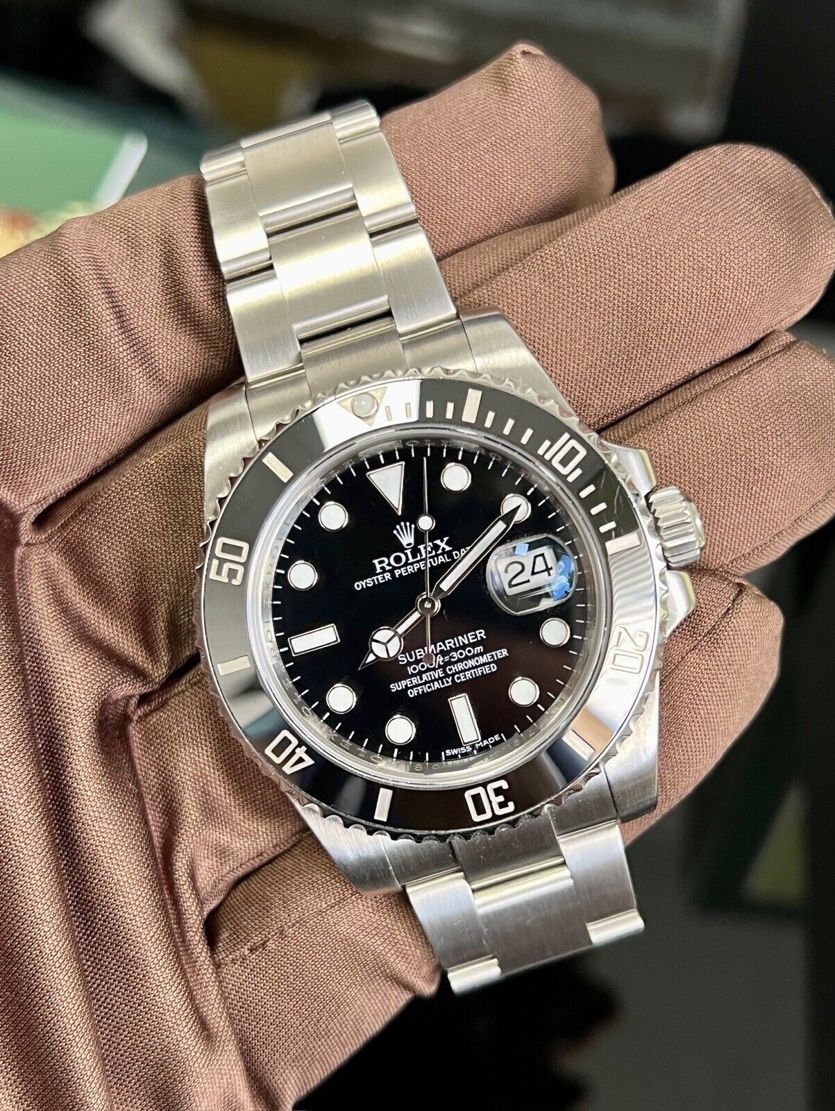 Rolex Submariner Date 40mm 116610LN. Box & Papers, Serviced August 2023.