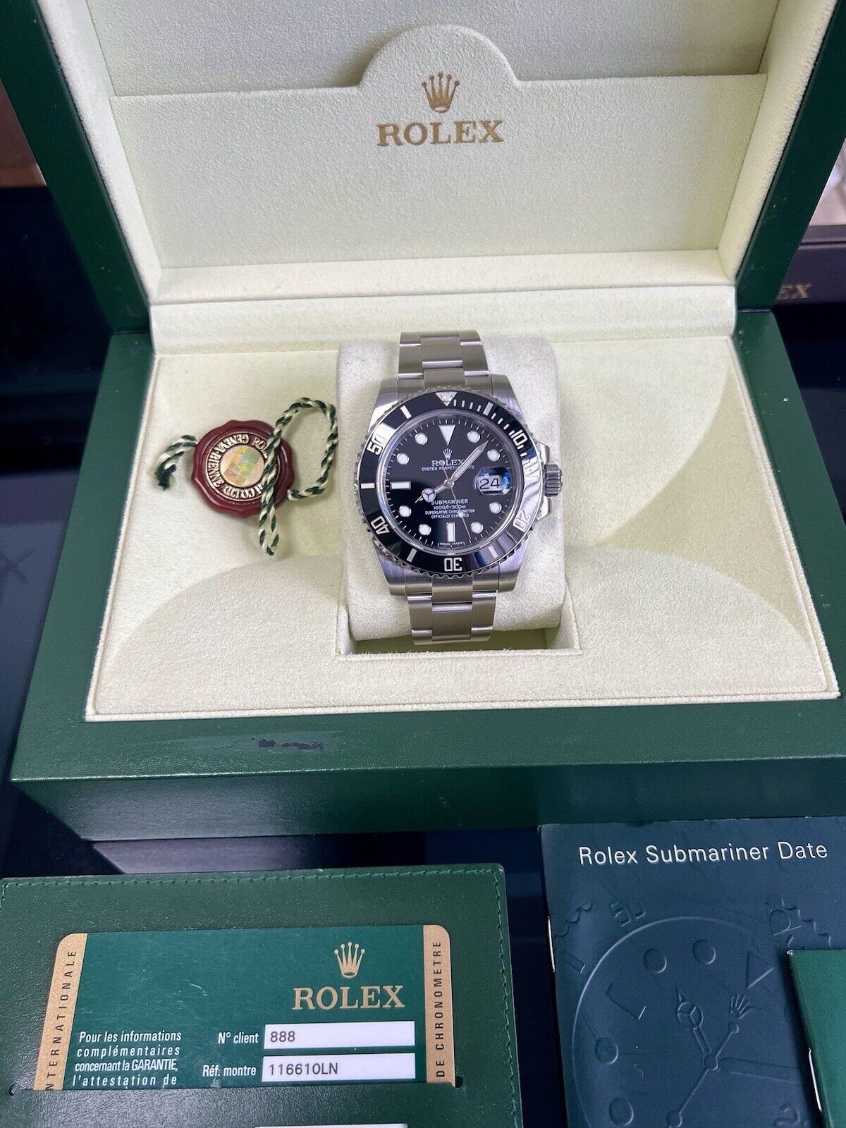 Rolex Submariner Date 40mm 116610LN. Box & Papers, Serviced August 2023.