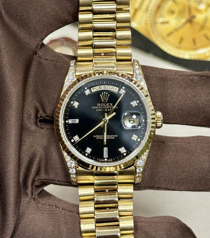 Rolex Day Date 36mm 18338. Factory Diamond Shoulders & Dial. 1995 Box & Papers