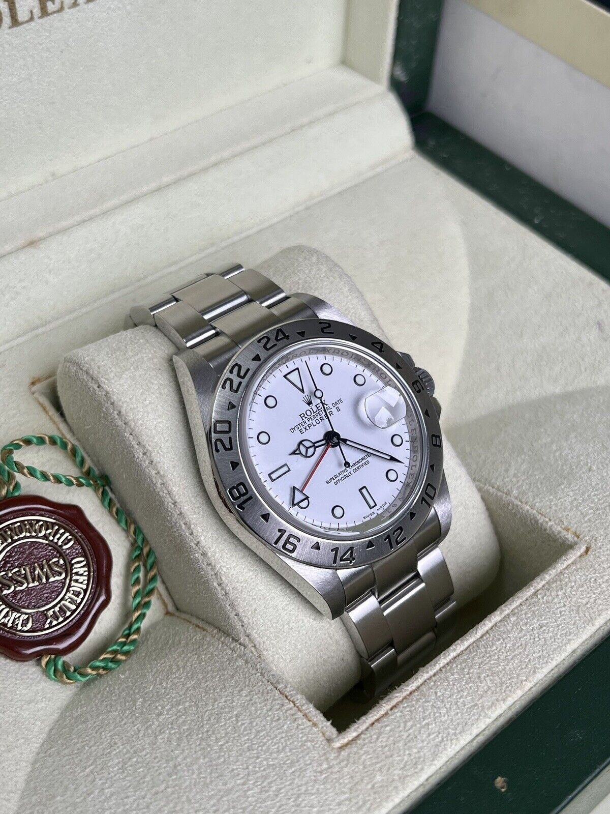 Rolex Explorer 16570 Polar White Dial. 2013 Unpolished Full Set, 3186 Movement.