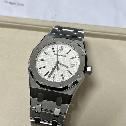 Audemars Piguet Royal Oak 15300ST White. 2010. 39mm. Recent £2.5k AP Service.