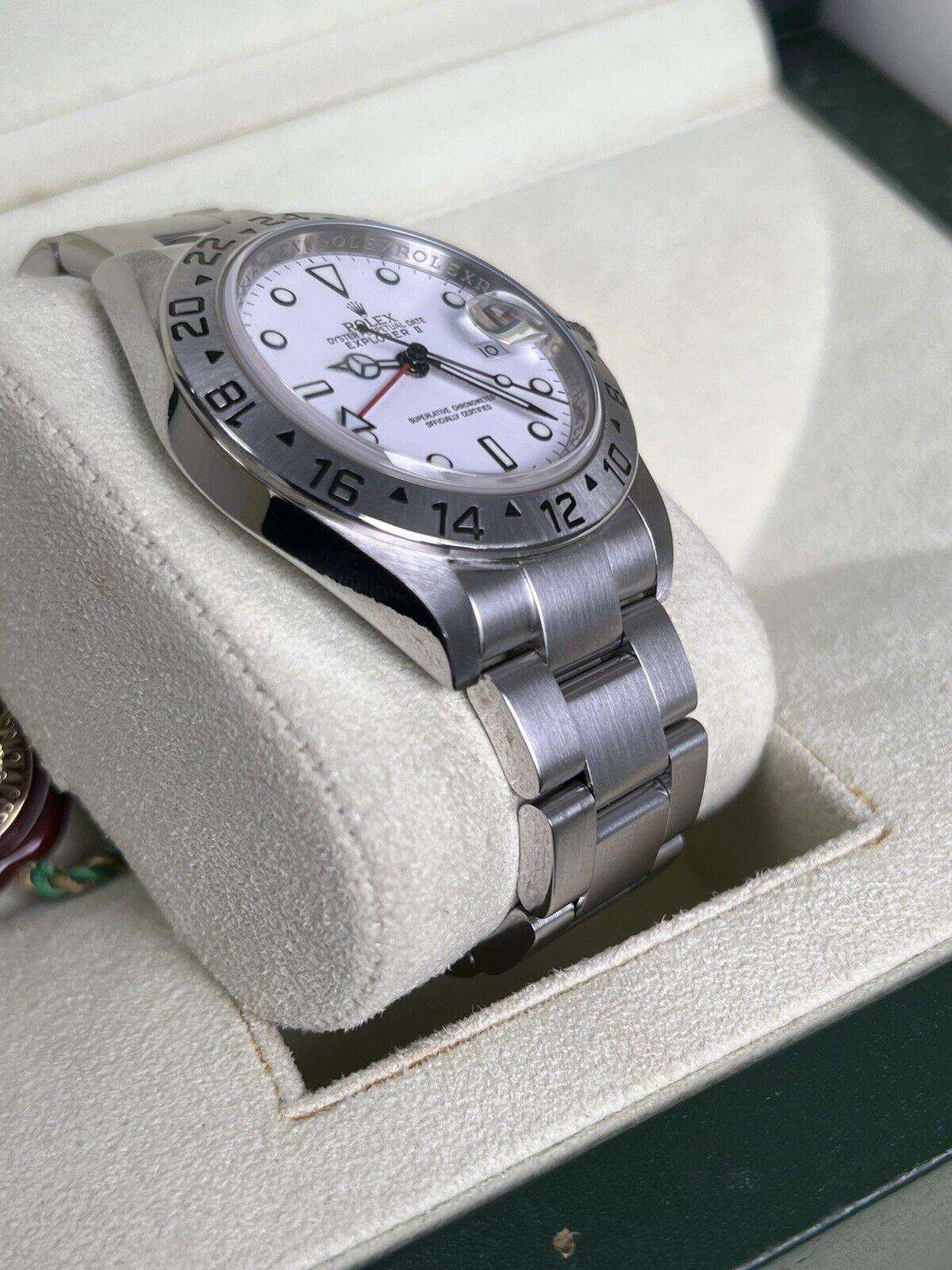 Rolex Explorer 16570 Polar White Dial. 2013 Unpolished Full Set, 3186 Movement.