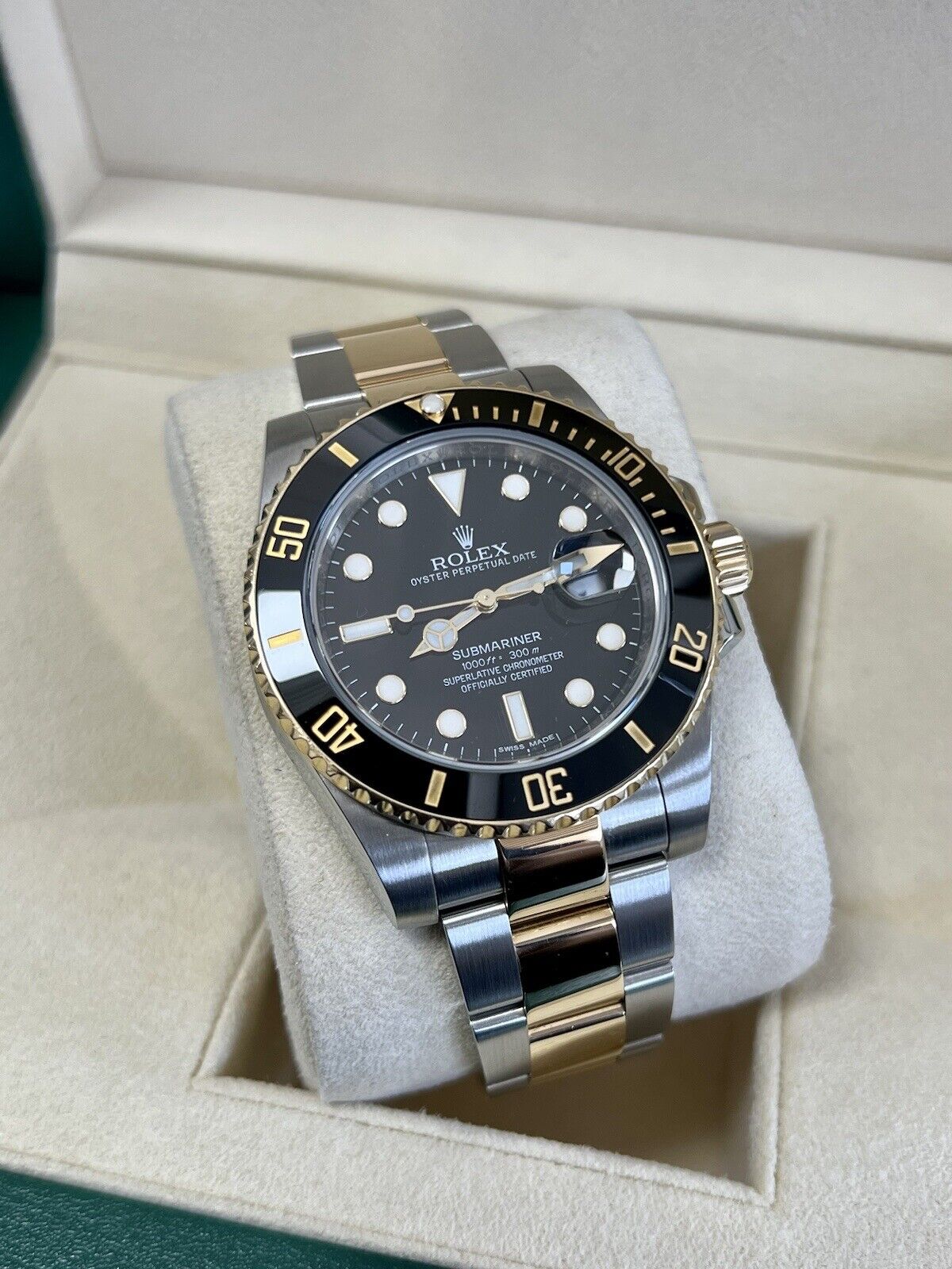 Rolex Submariner 116613LN Black Kit Gold. 40mm Box & Papers 2015. Immaculate