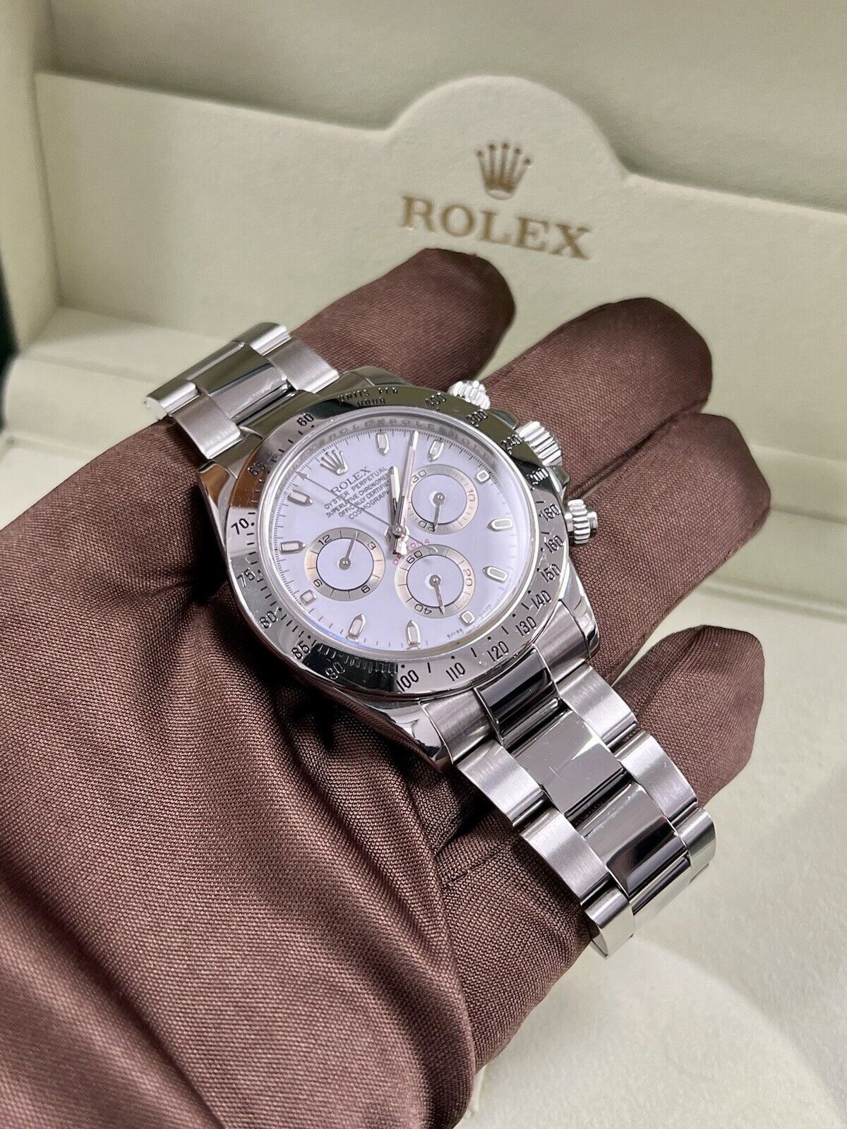 Rolex Daytona 116520 Steel White Dial. 2008 Box Papers Immaculate Serviced