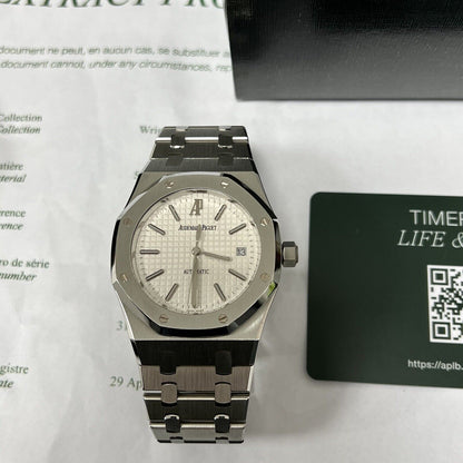 Audemars Piguet Royal Oak 15300ST White. 2010. 39mm. Recent £2.5k AP Service.