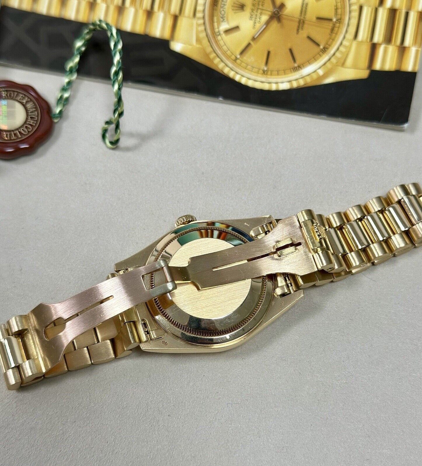 Rolex Day Date 36mm 18338. Factory Diamond Shoulders & Dial. 1995 Box & Papers